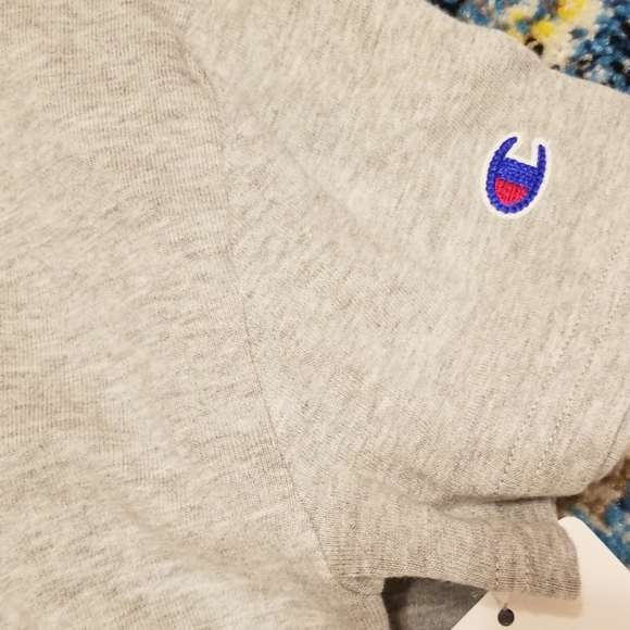 NWT Champion t-shirt - Picture 7 of 8